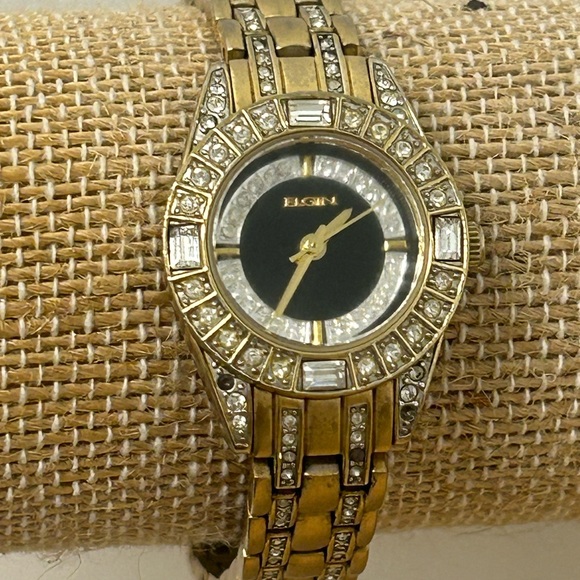 Vintage Ladies Elgin Swarovski Crystal Accent Watch – Petite Gold Tone main image 7